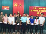 Hội khuyến học Thị trấn Nghĩa Đàn trao quà học sinh đậu Đại học, Học sinh giỏi các cấp năm học 2015 - 2016