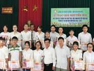 Nghĩa Hồng tuyên dương học sinh có thành tích xuất sắc tiêu biểu năm học 2016 - 2017