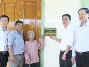 100 triệu đồng đến với các hộ khó khăn của xã Nghĩa Thắng