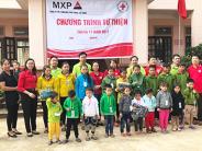 928 em được trao tặng “Áo ấm mùa đông”