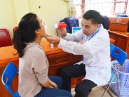 TTYT NGHĨA ĐÀN KHÁM SỨC KHOẺ CHO CÁC EM HỌC SINH TRƯỜNG THPT 1/5