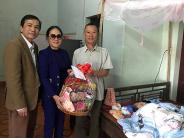 Phó chủ tịch Hội đồng nhân dân huyện chúc tết mẹ Việt Nam anh hùng và các chính sách, hộ nghèo