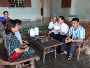 Cơ quan Huyện ủy tặng quà nạn nhân chất độc da cam/dioxin