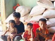 Một gia đình hộ nghèo gặp khó khăn ở Nghĩa Lộc cần được giúp đỡ