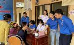 Hơn 200 người dân có hoàn cảnh khó khăn xã Nghĩa Lạc được khám bệnh, cấp phát thuốc, cắt tóc miễn phí
