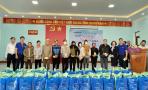 Eximbank trao 100 suất quà Tết cho người nghèo ở xã Nghĩa Mai