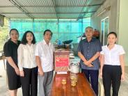 Phó Chủ tịch Hội đồng nhân dân huyện Ngô Văn Thành thăm và tặng quà nhân ngày TBLS 27/7