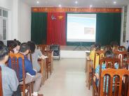 TTYT Nghĩa Đàn tập huấn chăm sóc mắt ban đầu