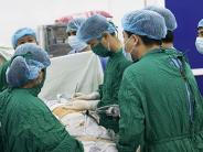 Bệnh viện Đại học Y dược Huế phẫu thuật và chuyển giao kỹ thuật tại TTYT Nghĩa Đàn