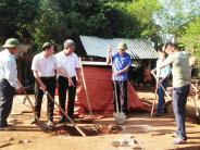 Khởi công xây nhà đại đoàn kết cho hộ nghèo