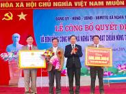 Xã Nghĩa Trung tổ chức công bố Quyết định và đón bằng công nhận xã đạt chuẩn NTM năm 2019