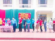 Trường PTDTBT THCS Nghĩa Mai  ủng hộ học sinh mắc bệnh hiểm nghèo