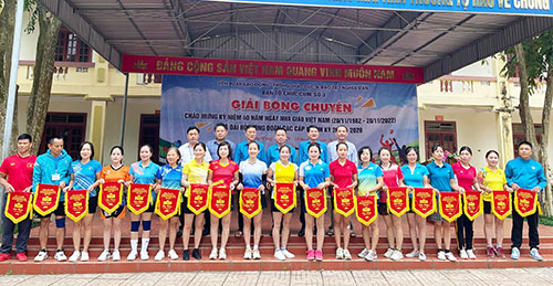 Khai mạc giải bóng chuyền Chào mừng kỷ niệm 40 năm ngày Nhà giáo Việt Nam cụm số 3